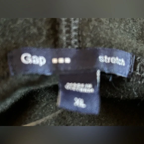 New Gap Logo Sweatshirt Black with White Logo in front - Picture 5 of 6